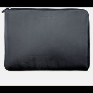 Bridge Leather Folio for 2021 12.9” iPad Pro